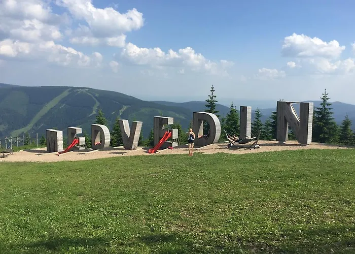 Lucni Dum